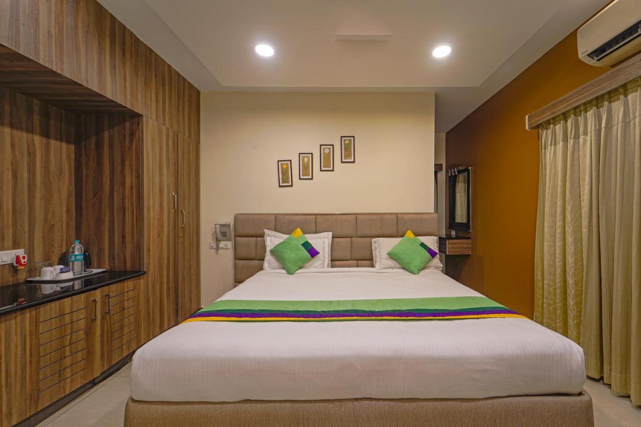 Treebo Elan Hotel Chennai Exterior photo