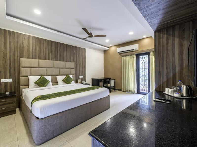 Treebo Elan Hotel Chennai Exterior photo